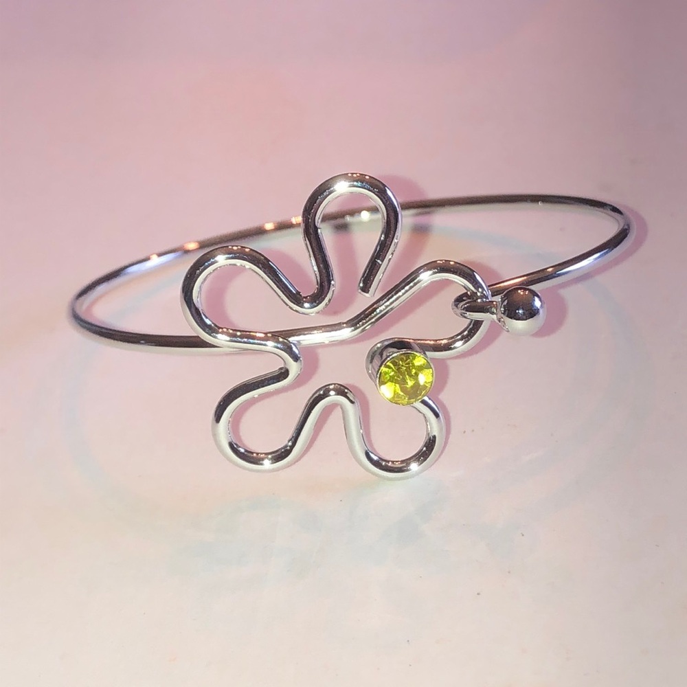 Silver Tone Floral Outline Bangle with Yellow Gemstone